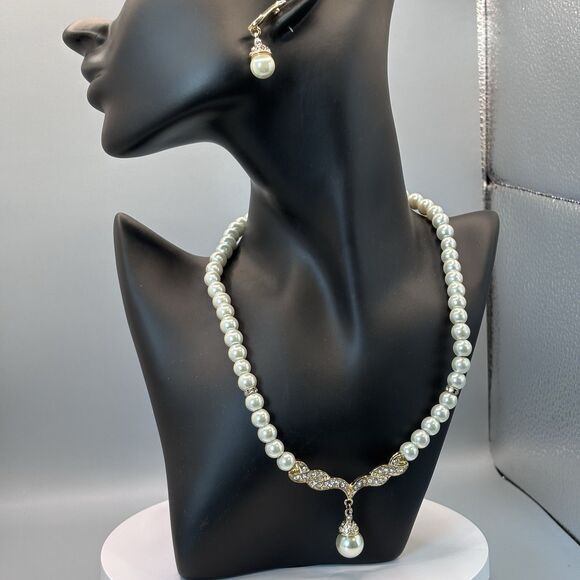 Monet Champagne Faux Pearl Multi-Strand Y-Necklace Silver Tone Teardrop - View 9