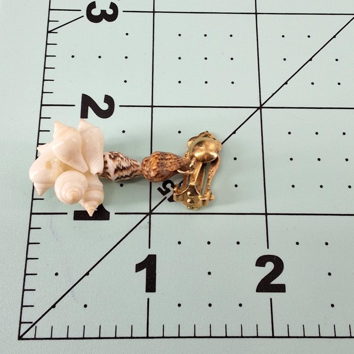 Vintage Natural Seashell Cluster Dangle Clip On Earrings Gold Tone Coastal Beach