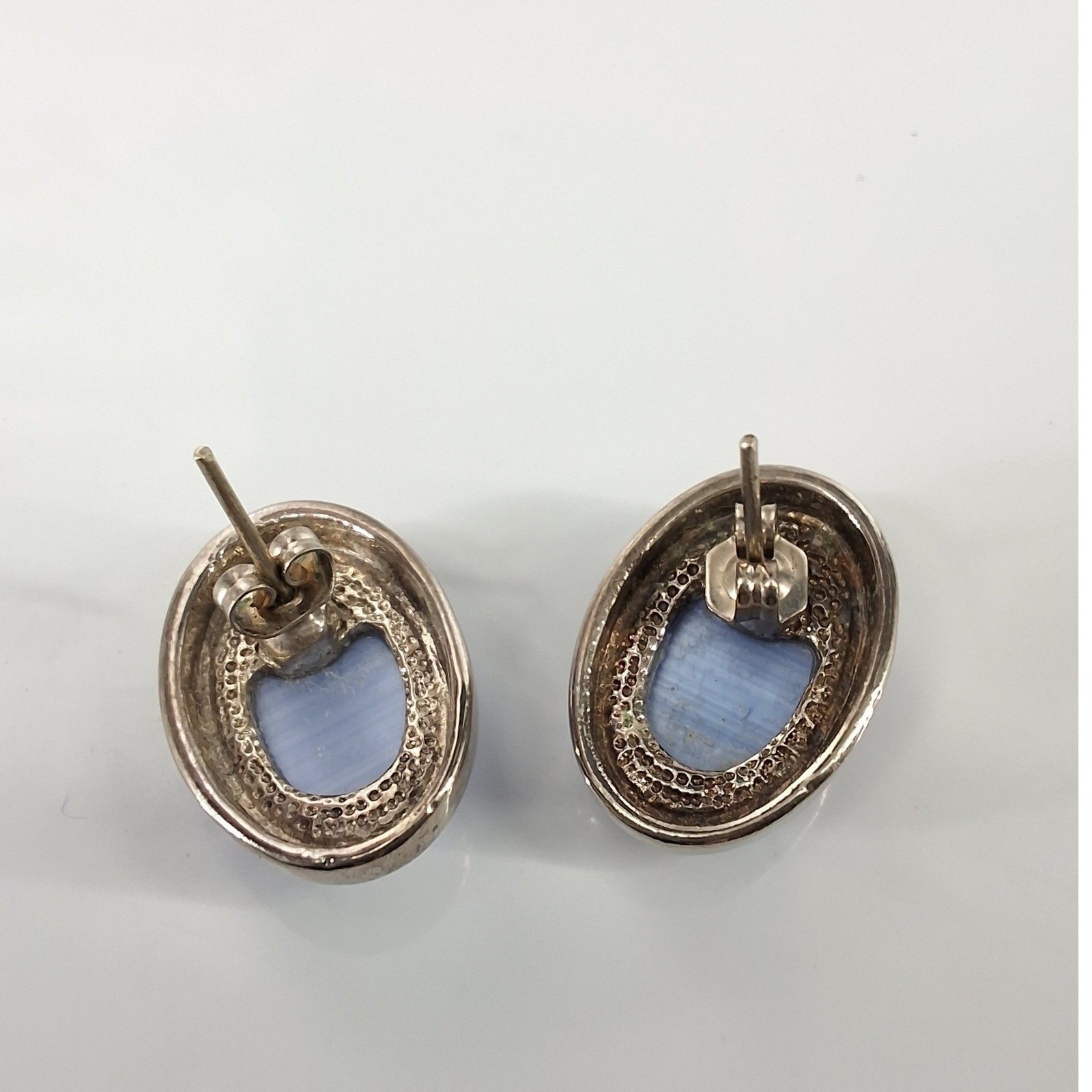 Vintage Blue Cat's Eye Oval Stud Earrings Silver Tone Luminous Chatoyant - View 3