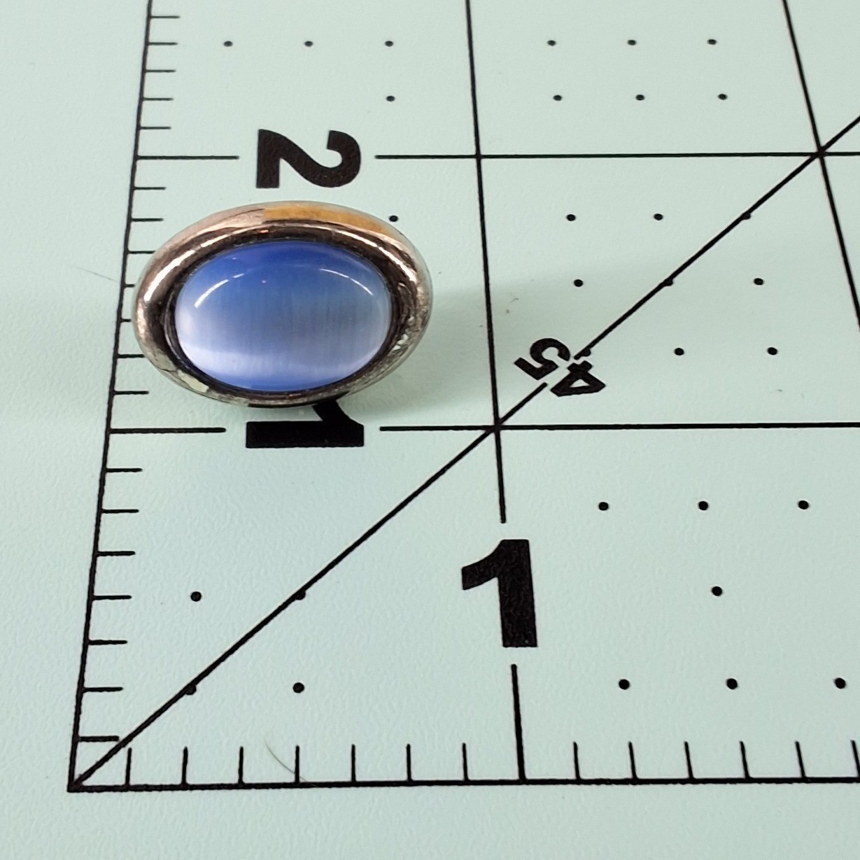 Vintage Blue Cat's Eye Oval Stud Earrings Silver Tone Luminous Chatoyant