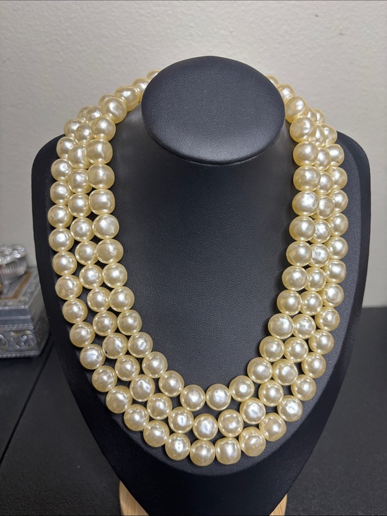 Vintage Amber Resin Button & Faux Pearl Statement Necklace 24in - View 21