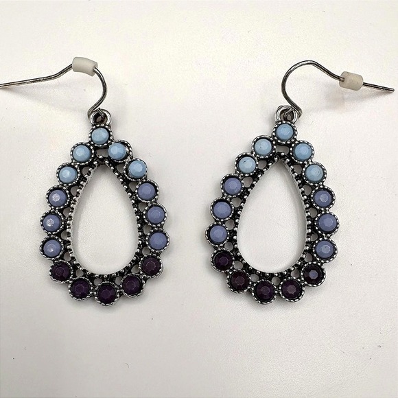 Vintage Style Clear Faceted Glass Blue Crystal Drop Earrings Silver Tone Hooks - View 20