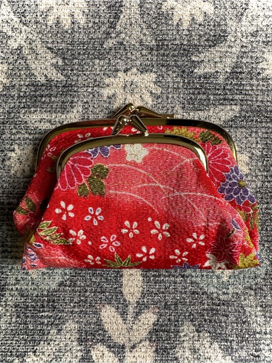 Vintage Style Pink Floral Jaquard Kiss Lock Coin Purse Pouch - View 16