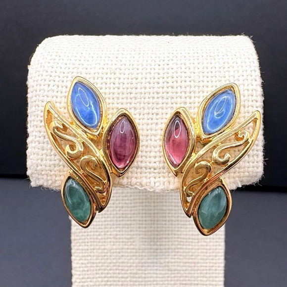 Vintage Crown Trifari Gold-Tone Faux Pearl Oak Leaf Clip-On Earrings - View 13