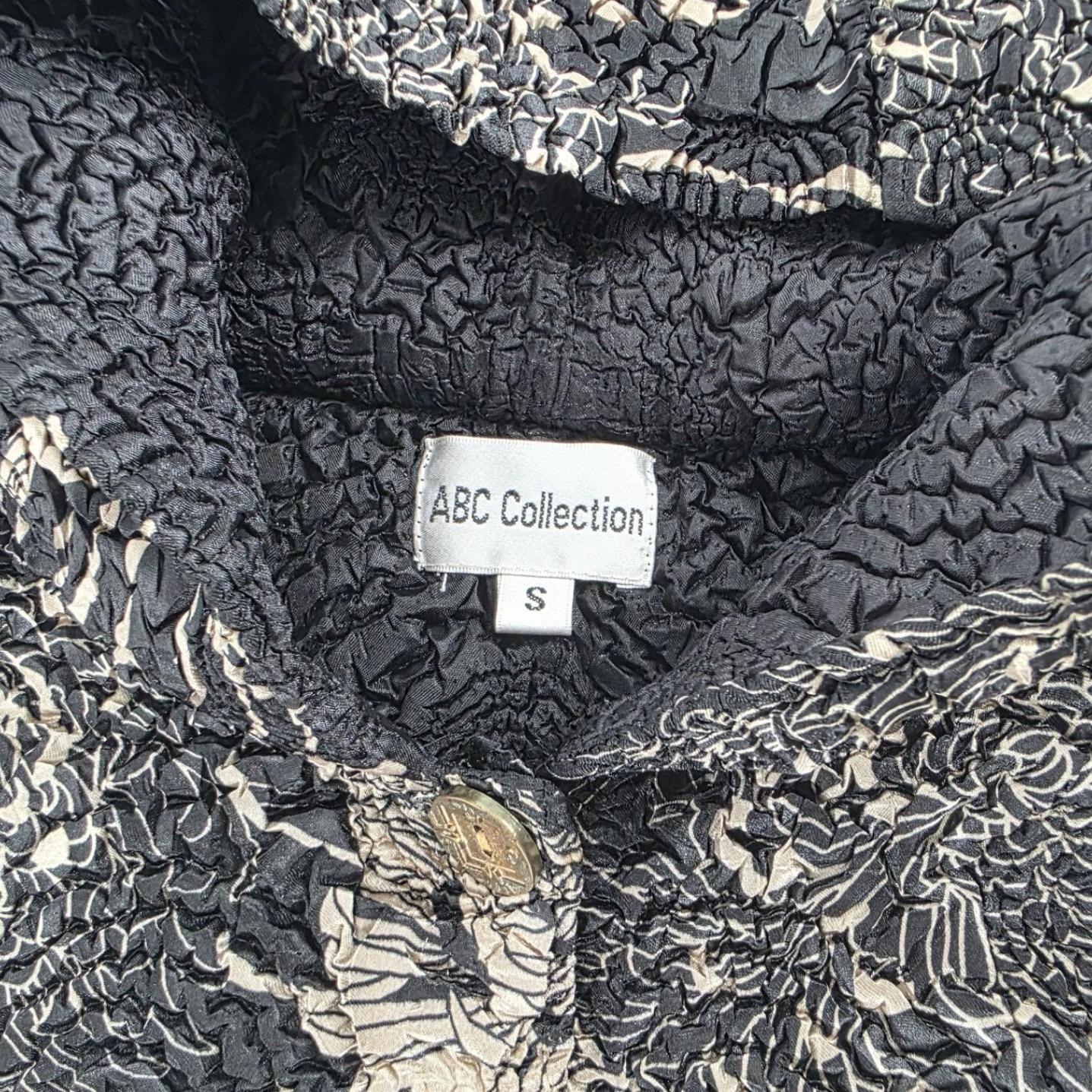 ABC Collection Asian-Inspired Chrysanthemum Black Texture Hooded Coat Jacket S