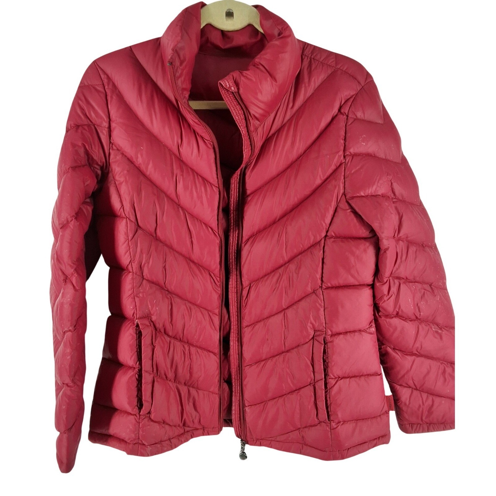 Calvin Klein Womens Red Chevron Packable Duck Down Puffer Jacket with Bag - View 10